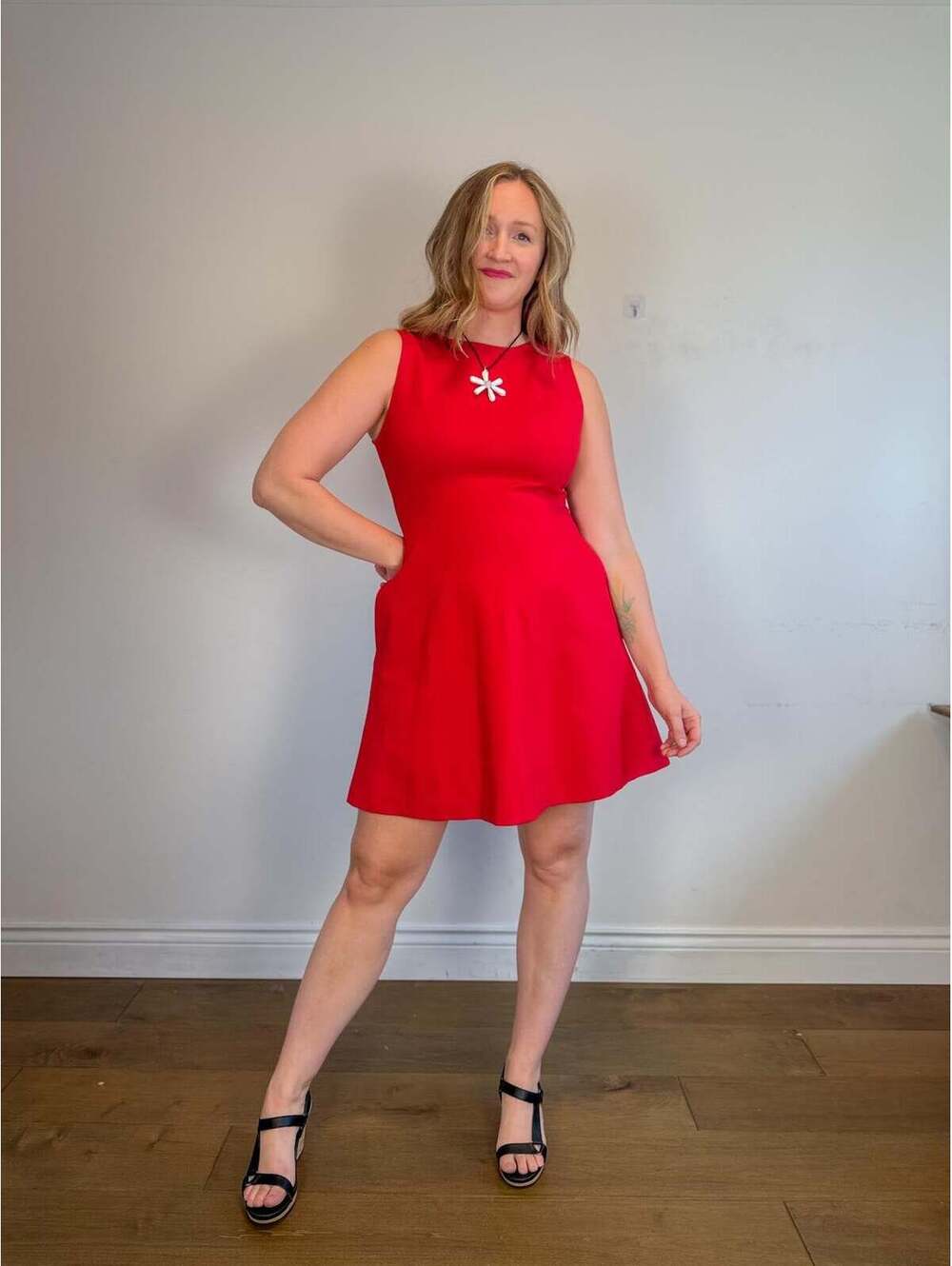 Spanx "Fit & Flare Midi Dress in Red" (Size L)